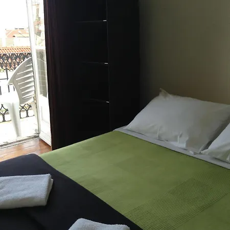 Riverview بيت شباب