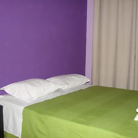 Riverview Hostel *